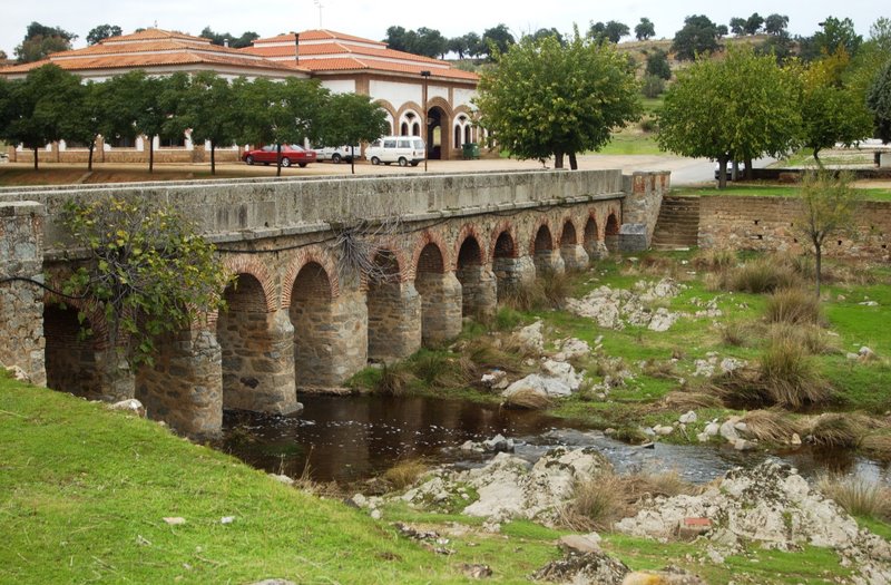 Puente en ermita de Piedrasantas